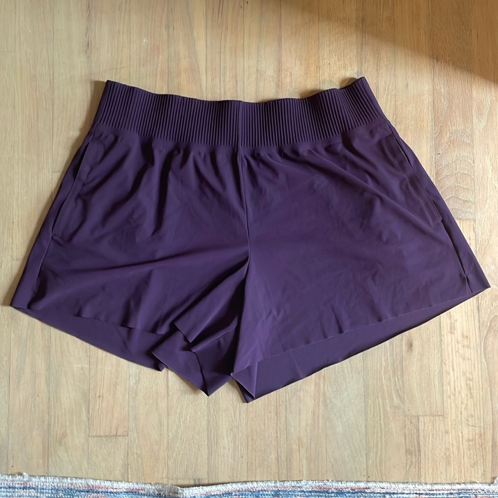 Athleta Cosmic Flutter Shorts